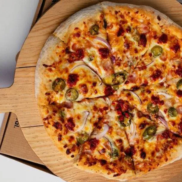 Pizza Grande de 3 a 6 ingredientes