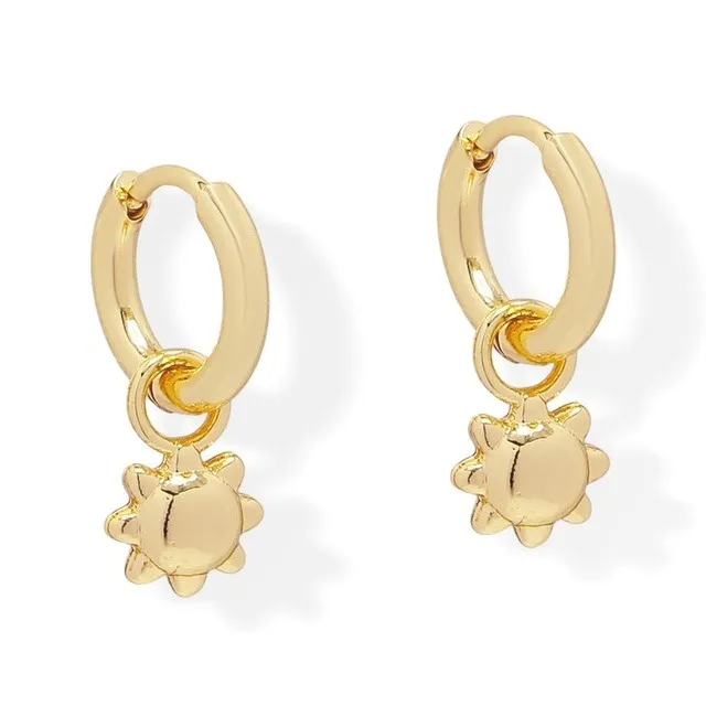 Huggies con Dije Sol Oro Lam