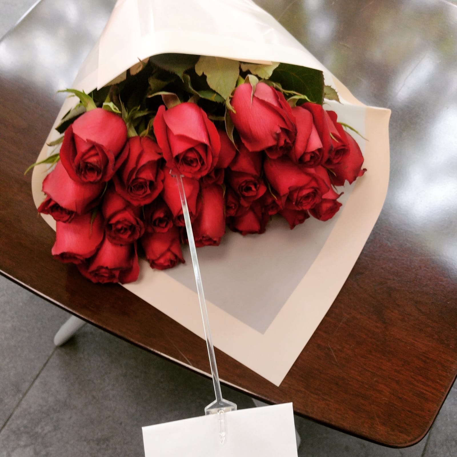 Bouquet con 24 rosas